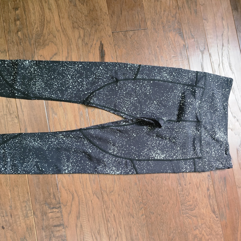 ZYIA Speckled Reflective Leggings